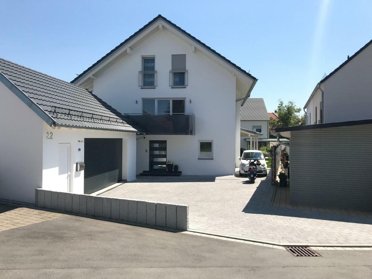 Ferienwohnung Am Zeppelin Hangar FDH Exterior photo